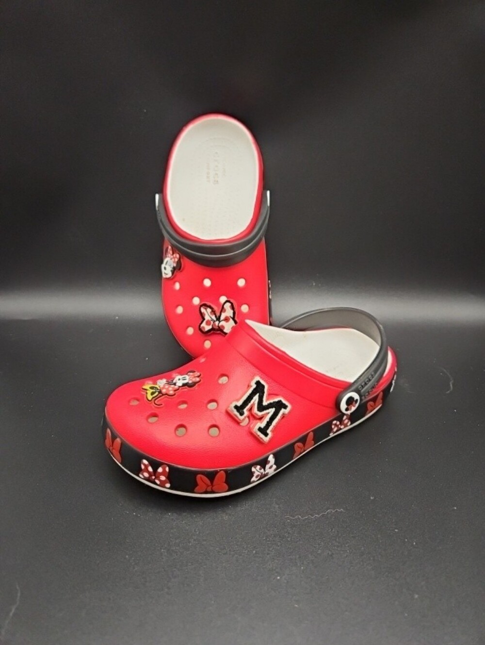 Crocs Light Up Shoes Girls Size C12  Red Minnie Mouse Disney w/ Charms